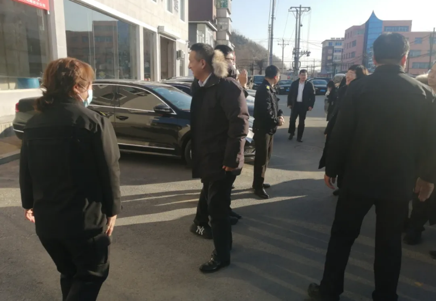 XPJ集团党委下基层、听民意，助推企业高质量发展